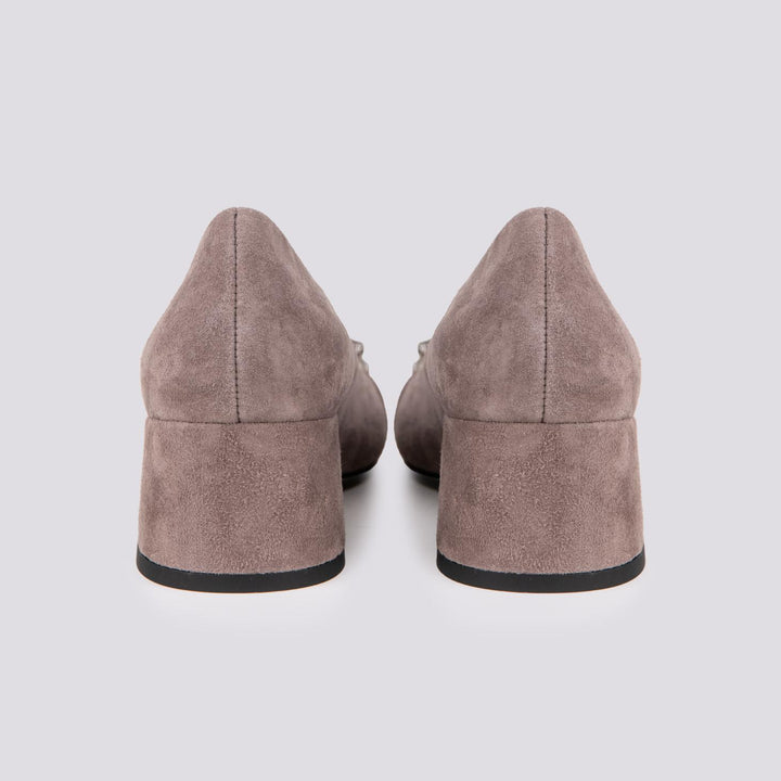 DECOLLETE CON FIBBIA FRONTALE IN CAMOSCIO GRIGIO