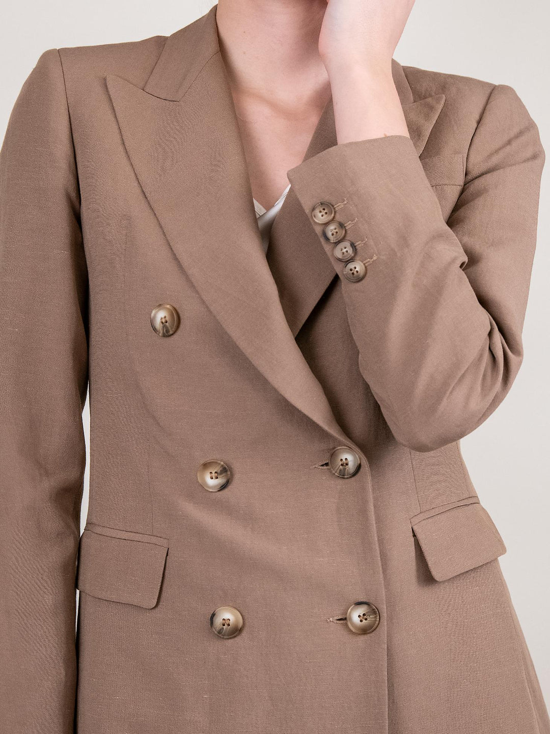 BLAZER DOPPIOPETTO IN MISTO LINO CAMMELLO 11387773 BISCOTTO ANDREA MORANDO 