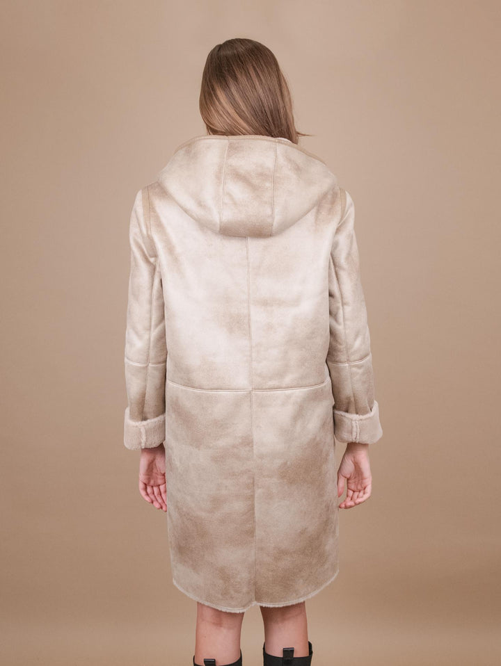 ECO-MONTONE REVERSIBILE IN  ECO-PELLICCIA BEIGE<BR/> B357CAMO 010 ANDREA MORANDO 