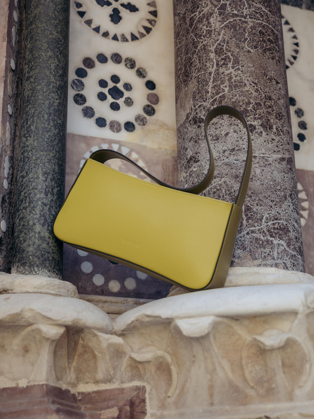 BORSA A SPALLA SEVENTY IN PELLE BICOLORE PISTACCHIO E SALVIA SEVENTY VERDE BIMOR 