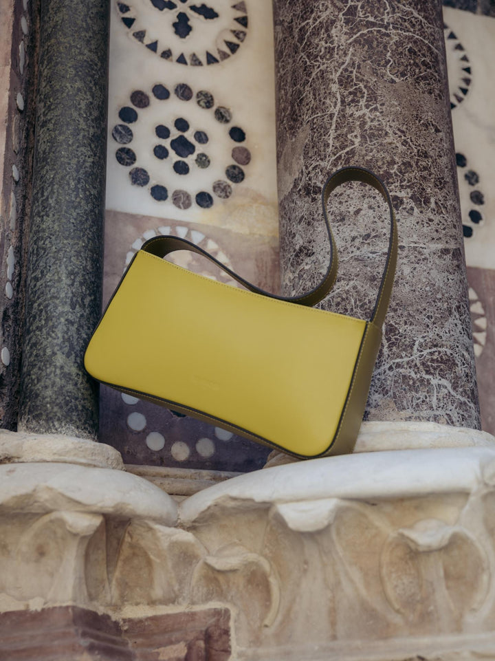 BORSA A SPALLA SEVENTY IN PELLE BICOLORE PISTACCHIO E SALVIA SEVENTY VERDE BIMOR 