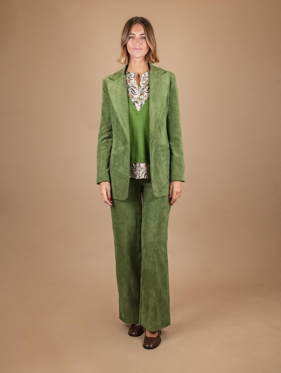 PANTALONE A PALAZZO IN VELLUTO A COSTE VERDE ACIDO P3037 VERDE ANDREA MORANDO 