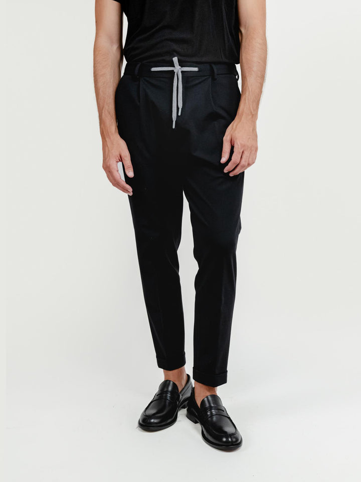 PANTALONE CON COULISSE IN JERESEY NERO P002 101 ANDREA MORANDO 