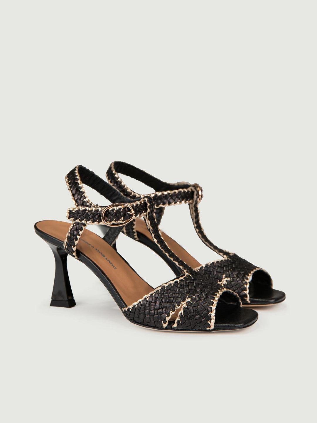 SANDALO CON TACCO IN PELLE INTRECCIATA