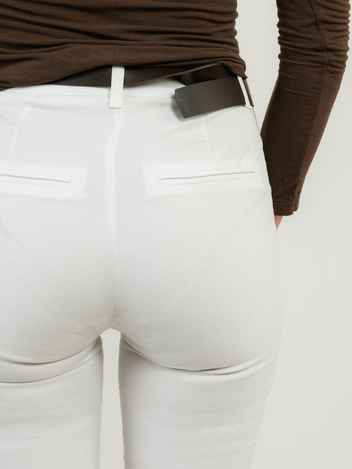 PANTALONE A TROMBETTA BIANCO IN COTONE