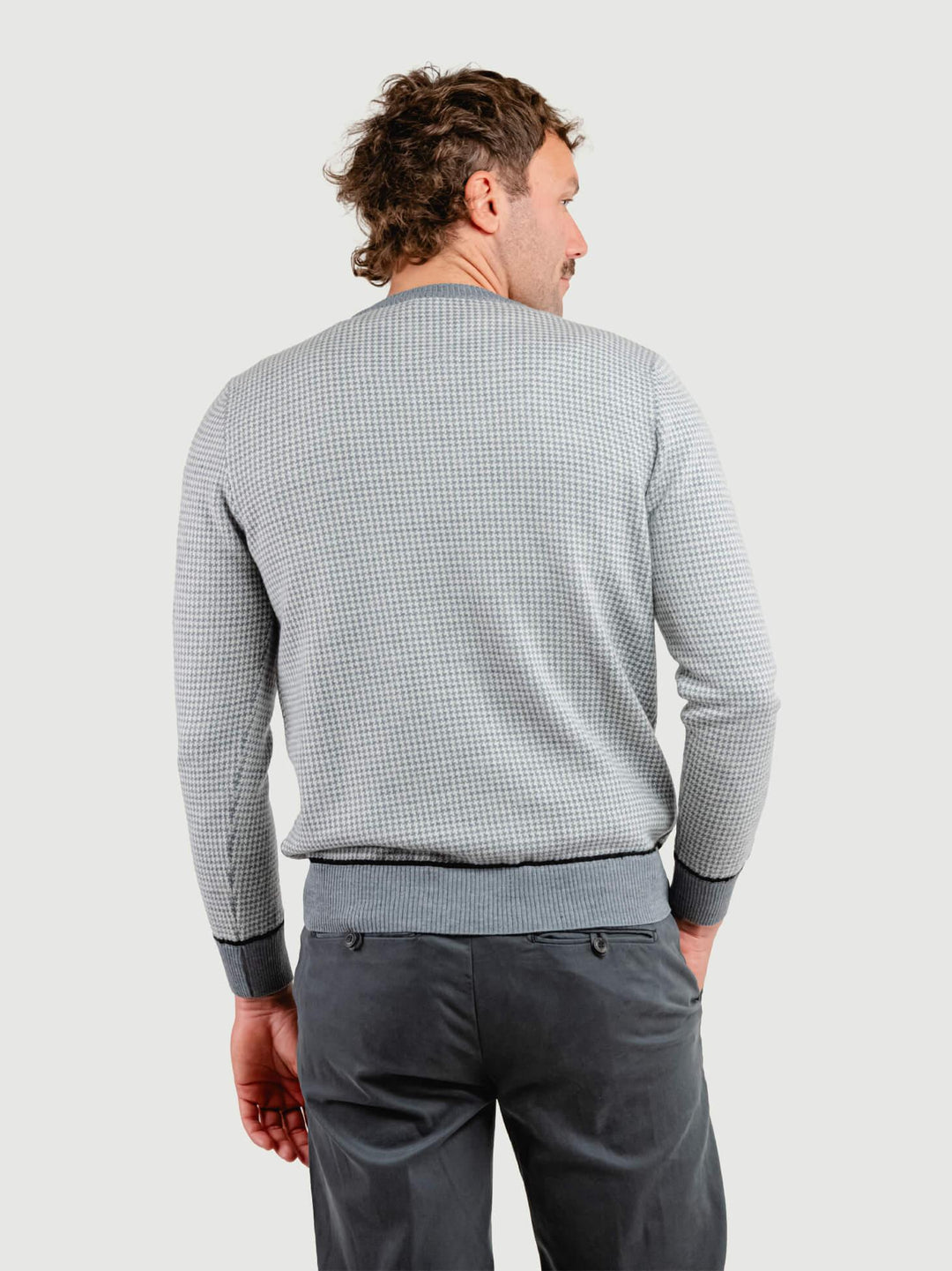 MAGLIA GIROCOLLO CON TRAMA PIED DE POULE GRIGIA 8075 FERRO ANDREA MORANDO 