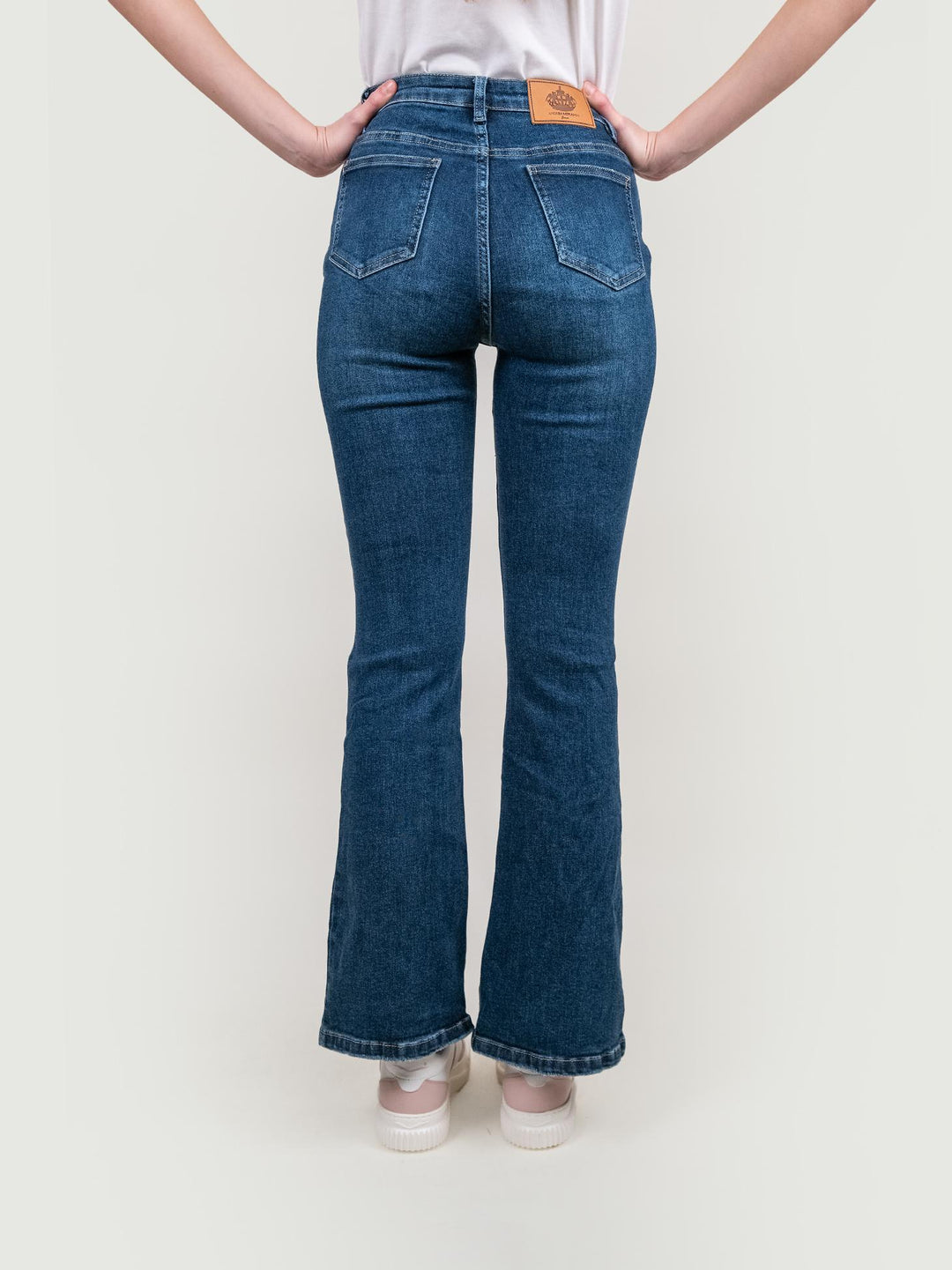 JEANS A ZAMPA ELASTICIZZATO CON MAXI SPACCO FRONTALE 9126 DENIM ANDREA MORANDO 