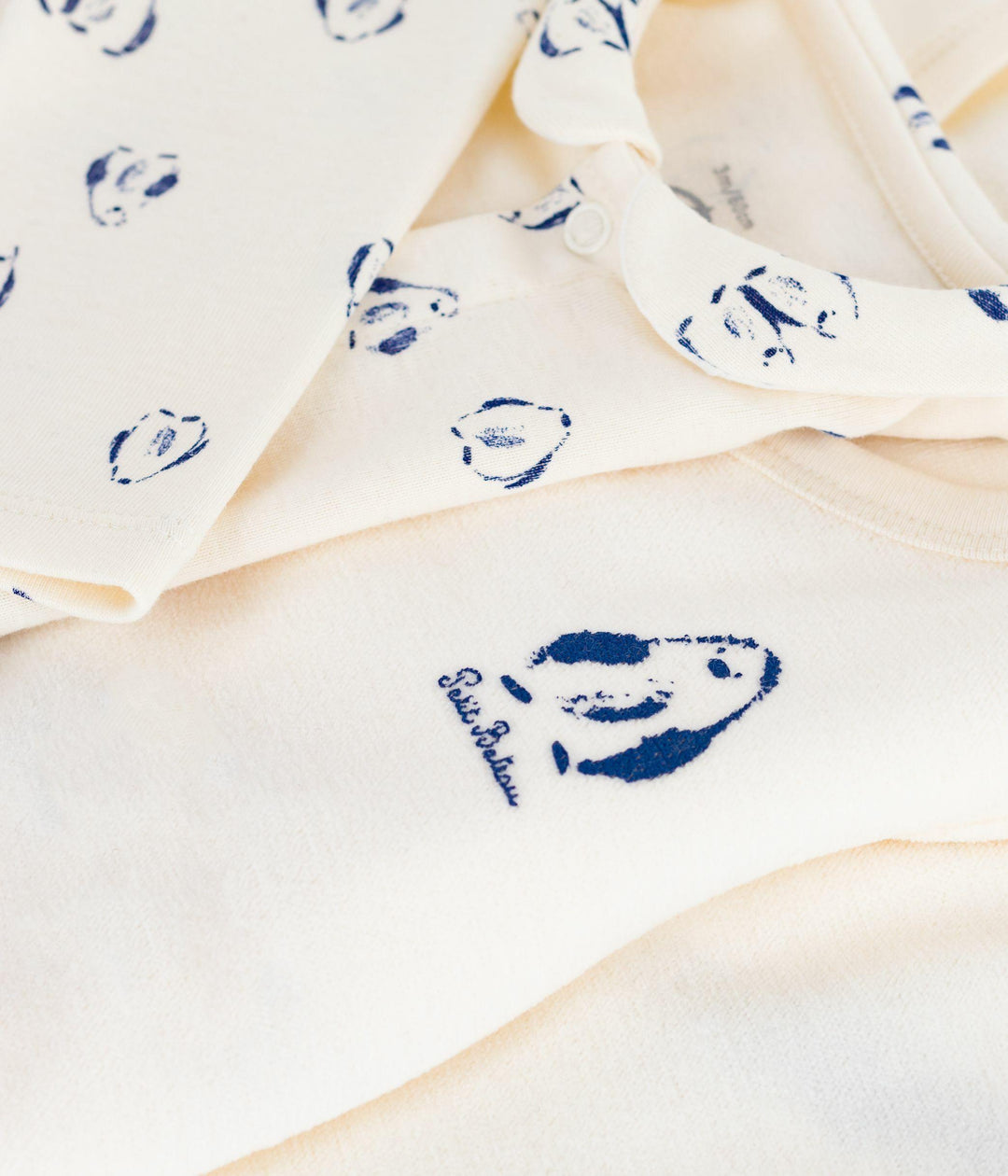 Set 3 pezzi neonato con coprispalle e body con pinguini stampati A0EKU 01 PETIT BATEAU 