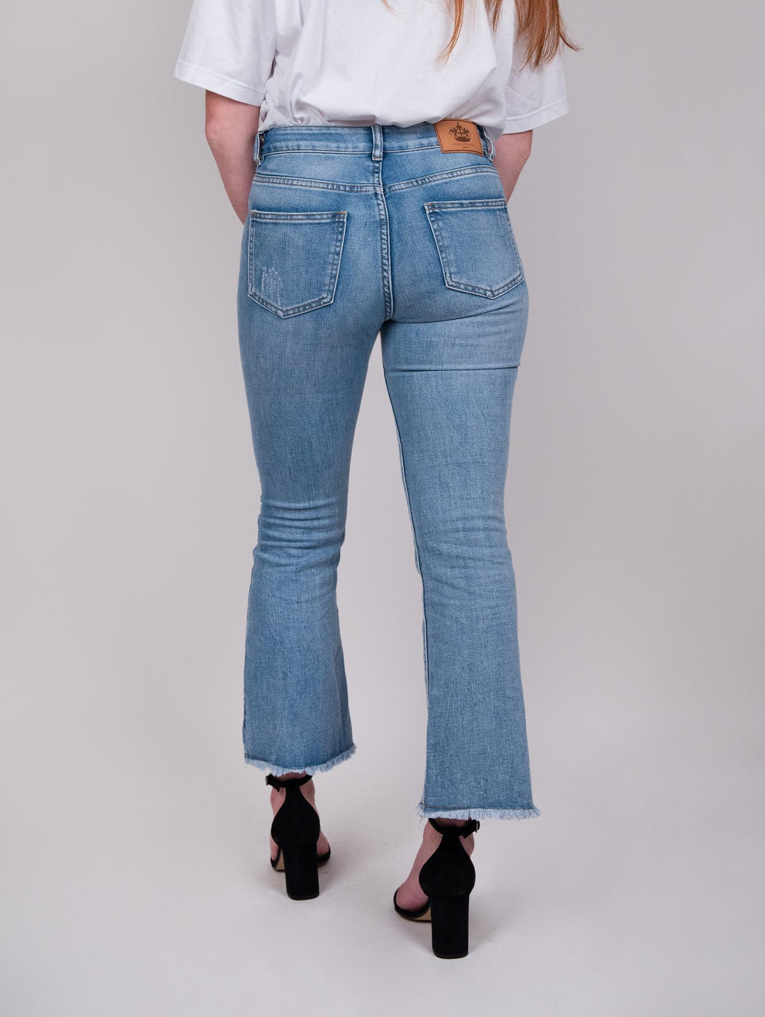 Jeans elasticizzato con spacco laterale 6826/26 DENIM CHIARO ANDREA MORANDO 