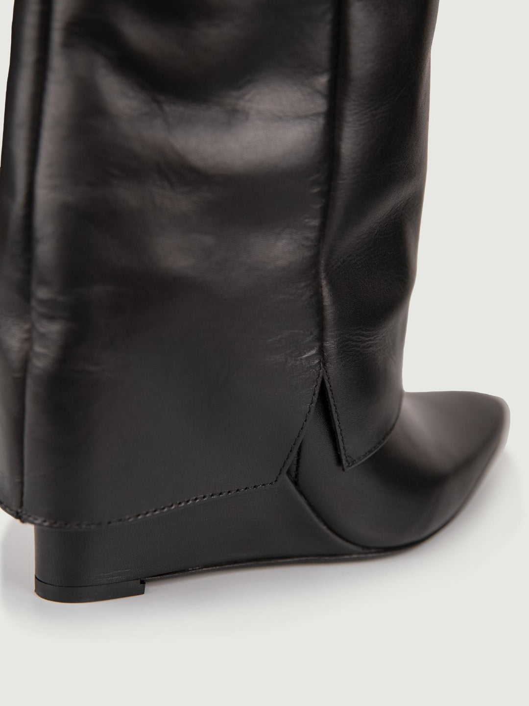 STIVALE IN PELLE NERA CON MAXI RISVOLTO 1454/16 NERO ANDREA MORANDO 