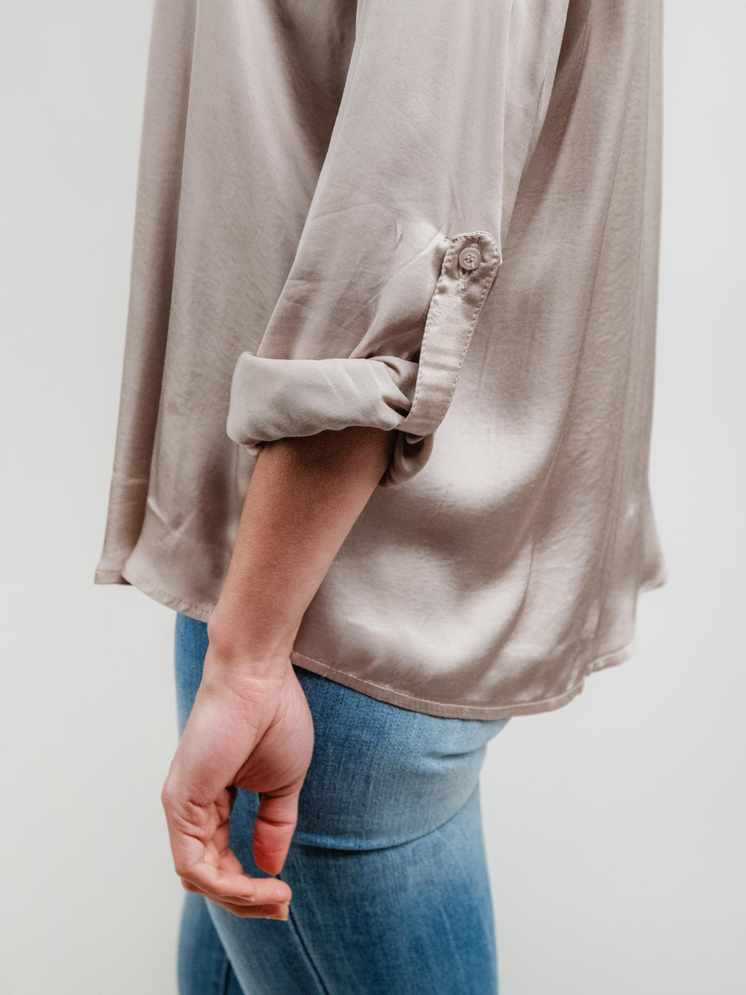 Camicia in raso sabbia