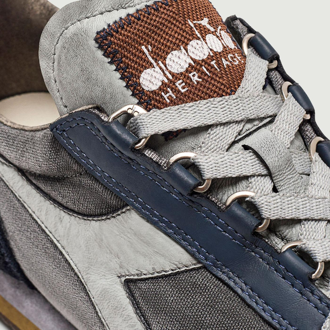 EQUIPE H CANVAS STONE WASH BLU INSEGNA 201 174736C1280 DIADORA 