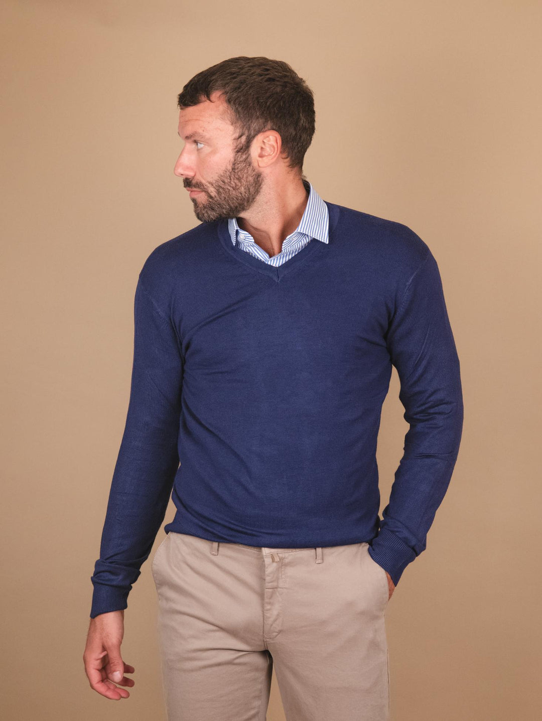 MAGLIA SCOLLO A V BLU COBALTO 3003900 278 ANDREA MORANDO 