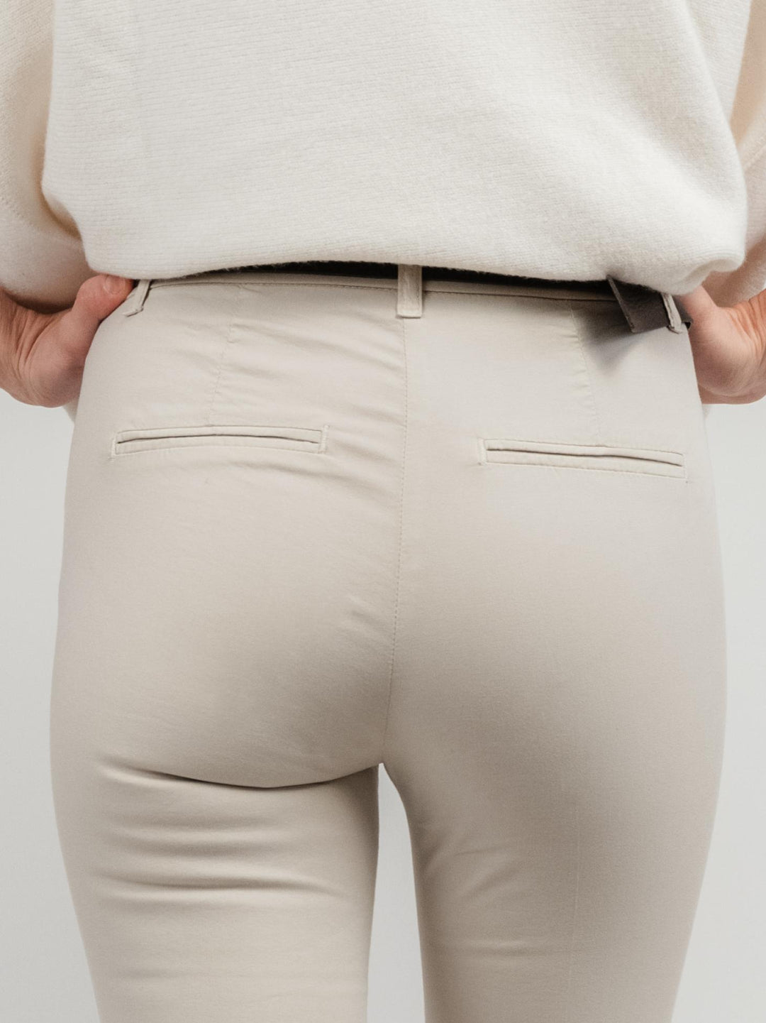 PANTALONE A TROMBETTA BEIGE IN COTONE