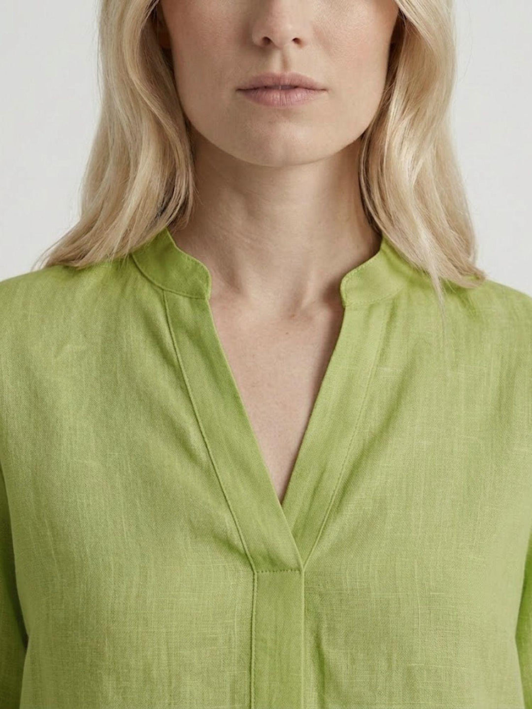 Camicia coreana in lino pistacchio 6CM0302 601 ANDREA MORANDO 