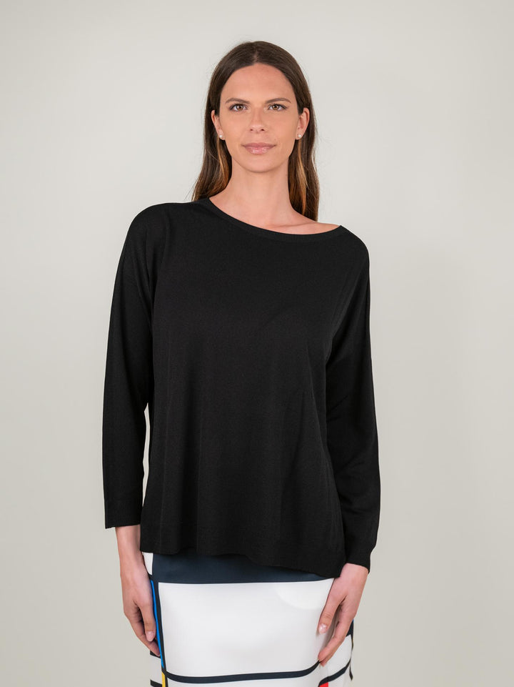 MAGLIA OVER NERA CON SCOLLO A BARCHETTA 2685 NERO ANDREA MORANDO 