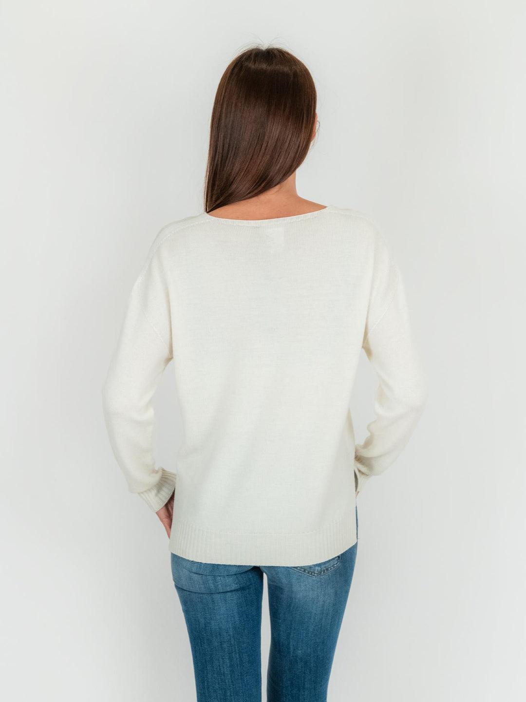 MAGLIA IN LANA SCOLLO V COLOR PANNA 245C8114 002 ANDREA MORANDO 