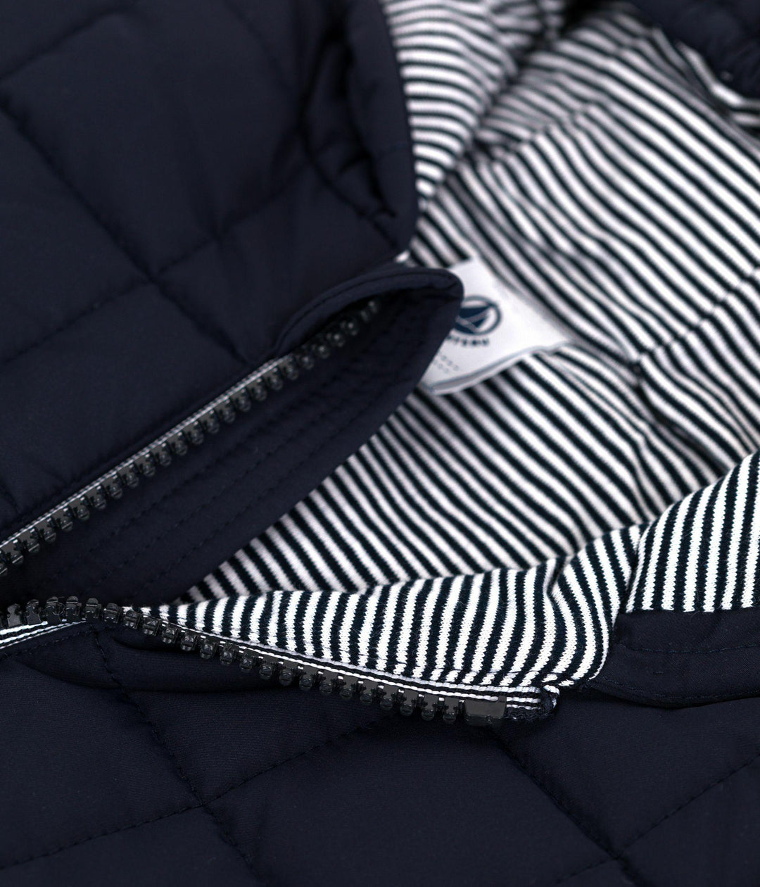 Piumino sottile tinta unita neonato A0EB2 05 PETIT BATEAU 