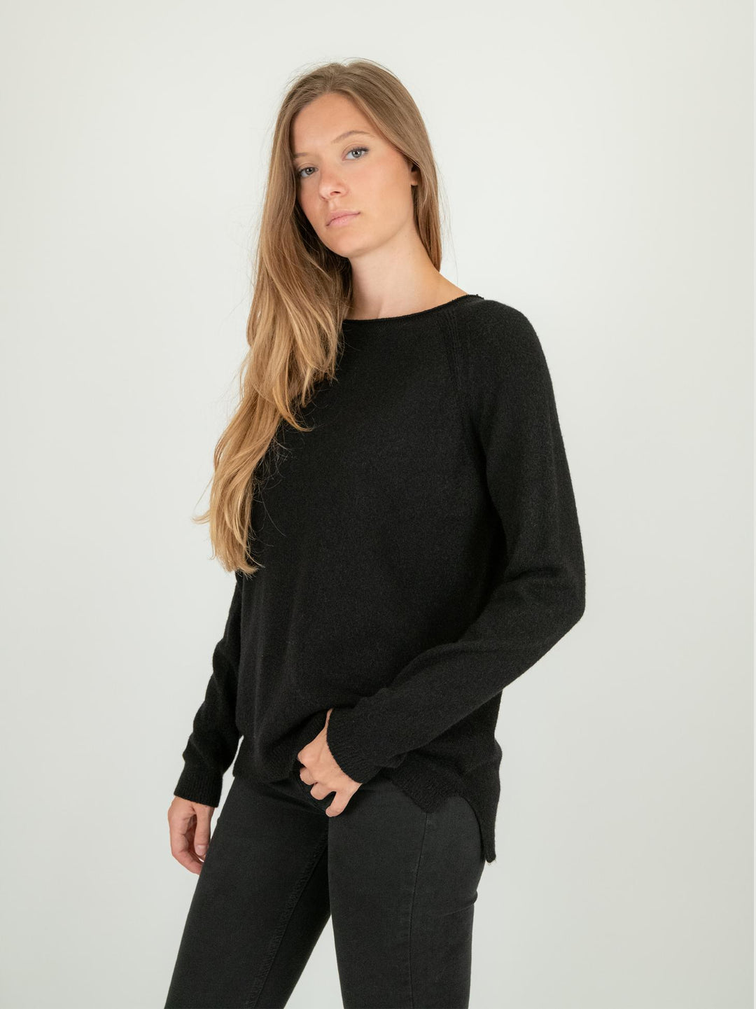 MAGLIA SCOLLO A BARCA NERA 0170/44 0010 BIMOR 