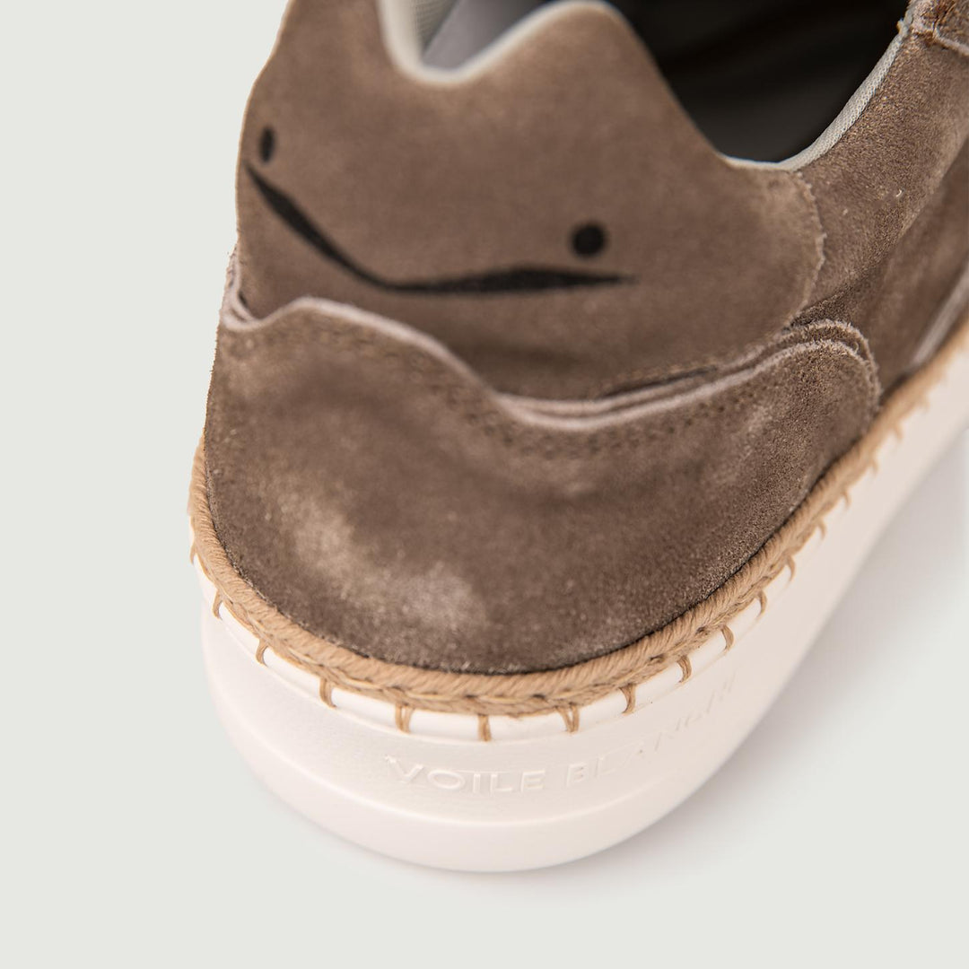 SNEAKER IN PELLE SCAMOSCIATA TAUPE CON INSERTO IN CORDA 2017684 03 VOILE BLANCHE 