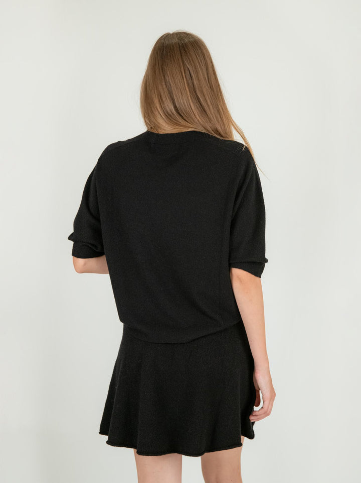 MAGLIA CON MANICHE A 3/4 NERA 0520/104 0010 BIMOR 