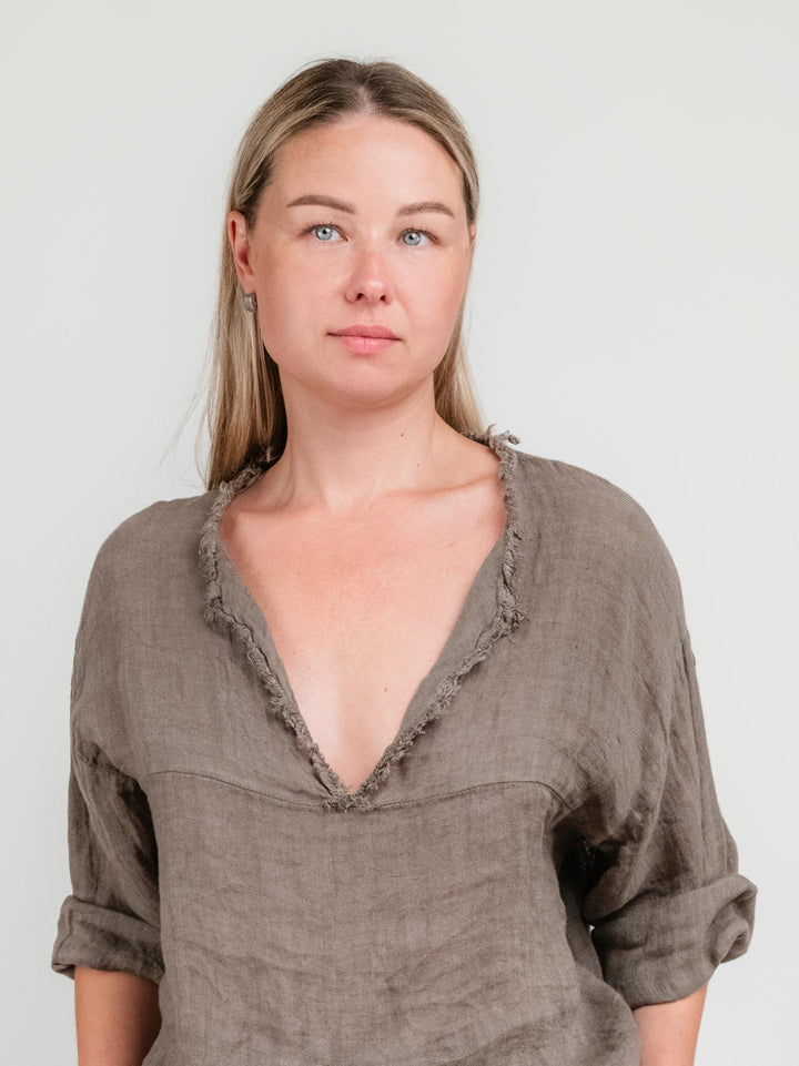 BLUSA OVERSIZE IN LINO CON COLLO SFRANGIATO TORTORA 03235 TORTORA ANDREA MORANDO 