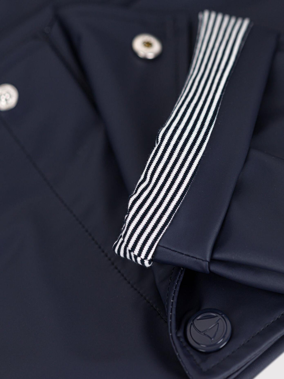 CERATA ICONICA UNISEX BLU SMOKING A089L 02 PETIT BATEAU 