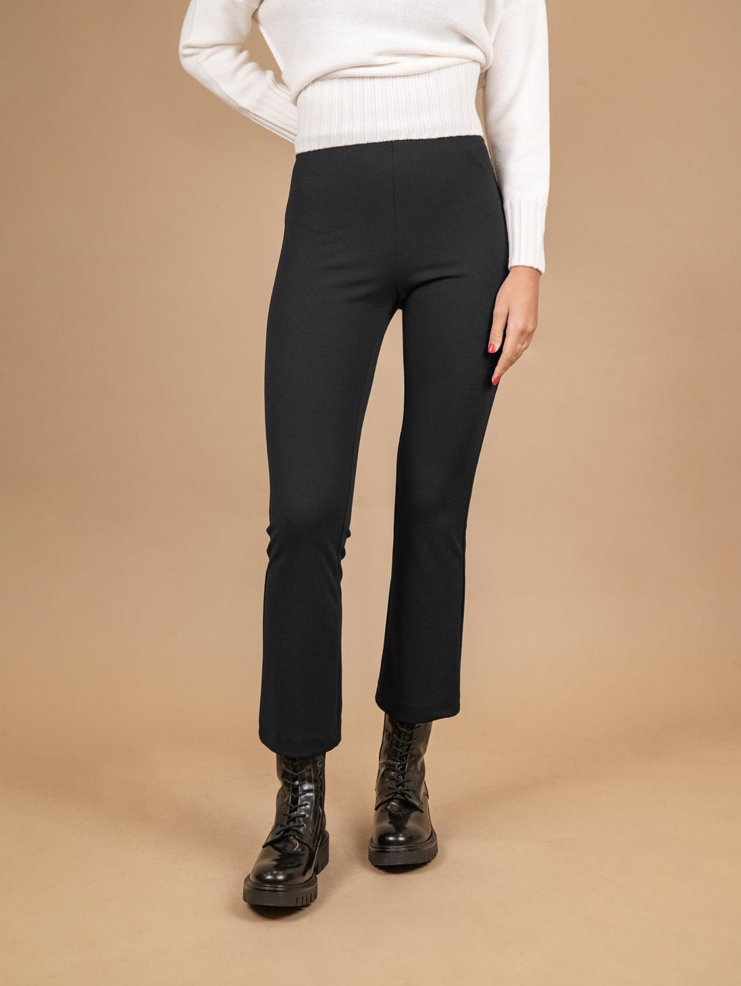 PANTALONE A TROMBETTA IN TESSUTO NERO CAPPERO NERO ANDREA MORANDO 