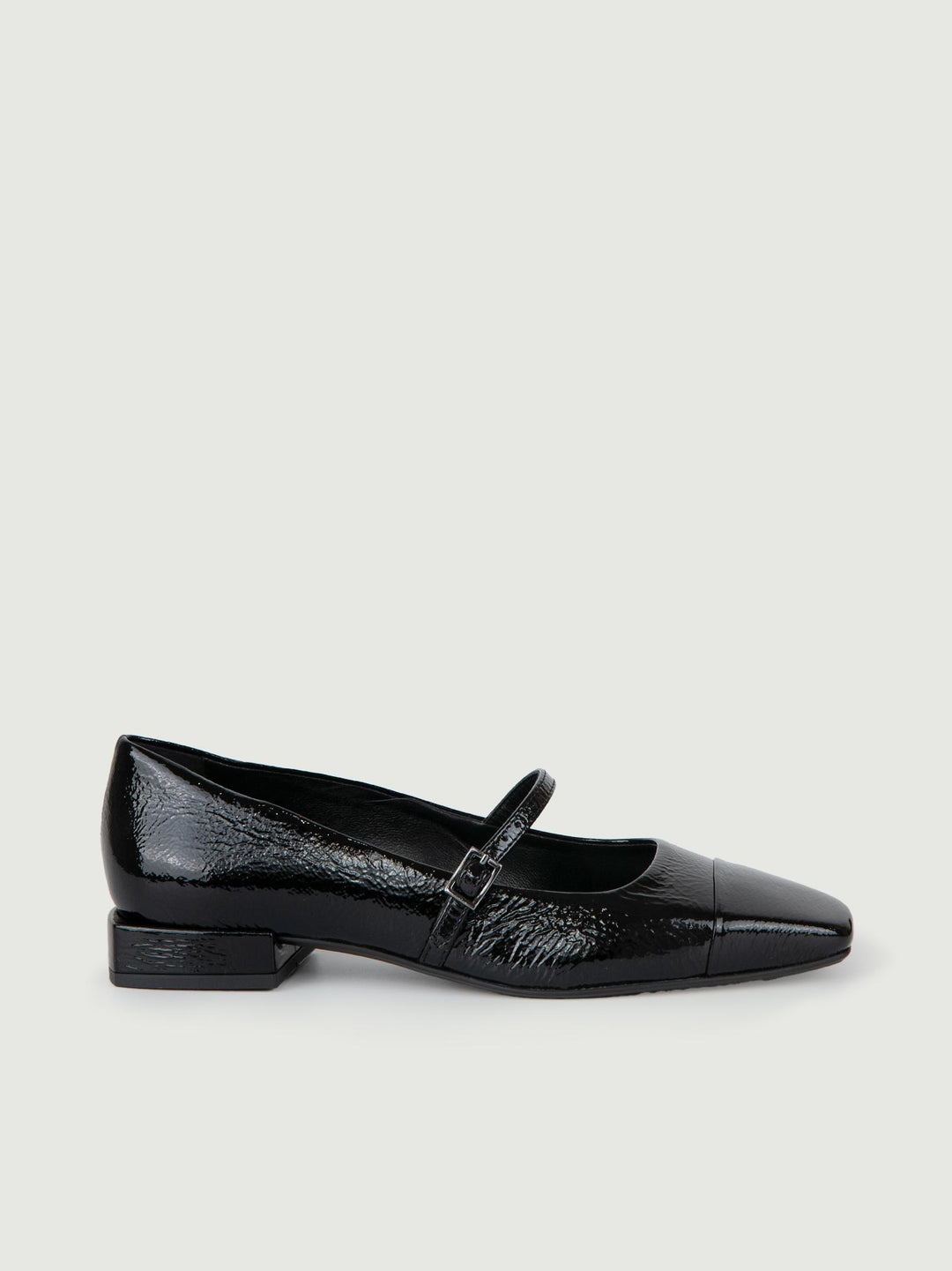 BALLERINA IN VERNICE NERA CON PUNTA SQUADRATA