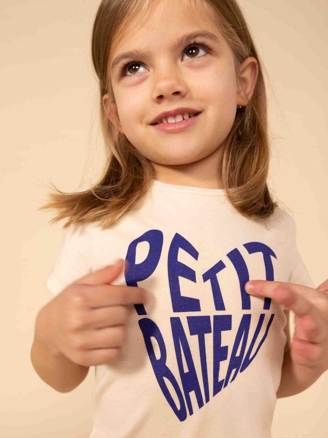 T-SHIRT A MANICHE CORTE IN COTONE A08DK 01 PETIT BATEAU 