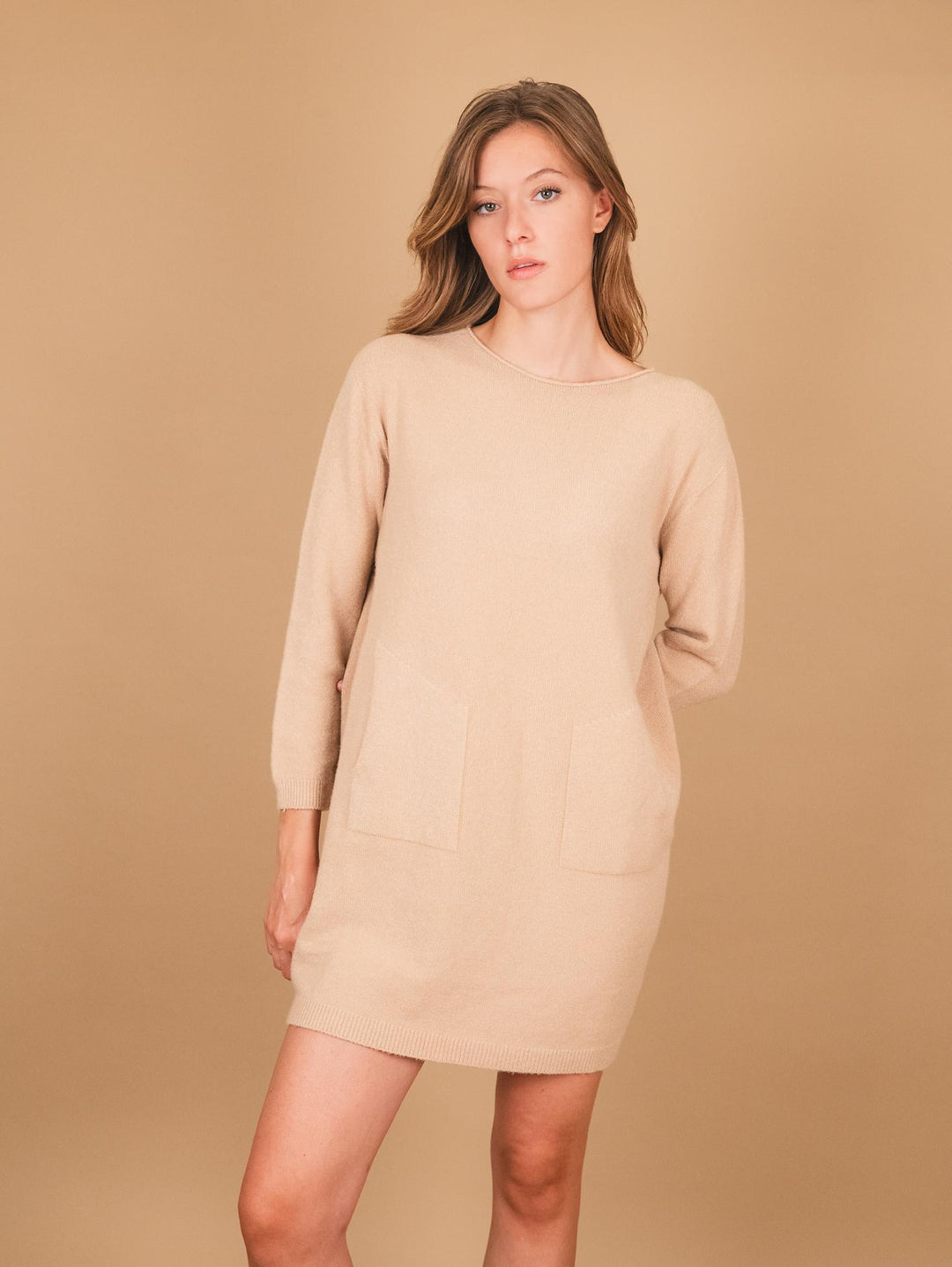 MAGLIA ABITO  CON TASCHE E SCOLLO A BARCHETTA BEIGE 0170/135 0234 BIMOR 