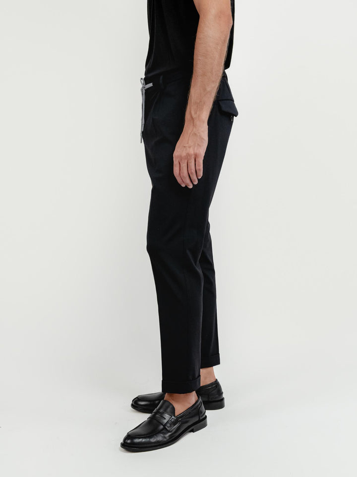 PANTALONE CON COULISSE IN JERESEY NERO P002 101 ANDREA MORANDO 
