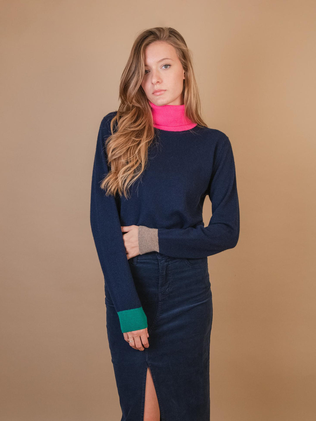 DOLCEVITA IN CASHMERE ECO-FRIENDLY BLU CON PROFILI MULTICOLOR TELMA POP NUIT ABSOLUT CASHMERE 