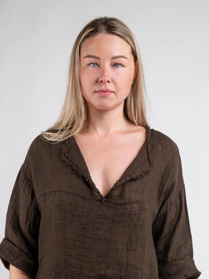 BLUSA OVERSIZE IN LINO CON COLLO SFRANGIATO MARRONE 03235 MORO ANDREA MORANDO 