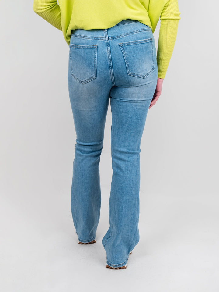 Jeans chiaro elasticizzato a zampa - Pantalone - Andrea Morando Boutique - 