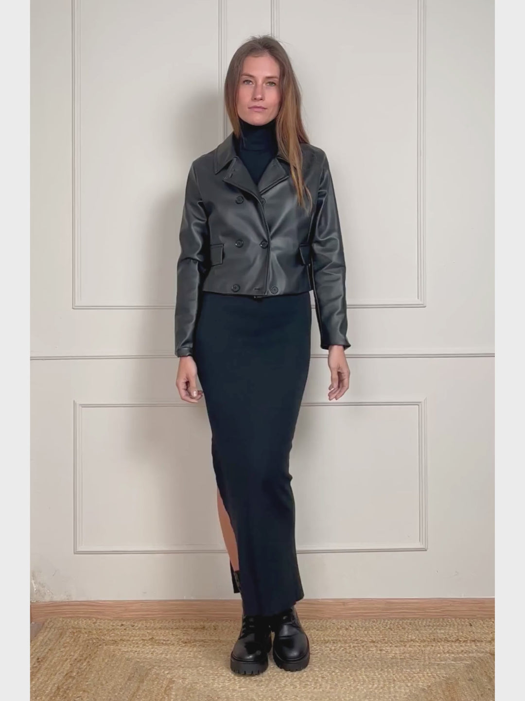 GIACCA CROPPED DOPPIOPETTO IN ECOPELLE NERA